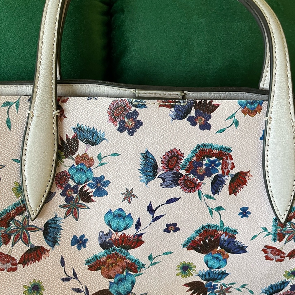 Rebecca Minkhoff Heather Large Floral Tote - Picture 3 of 7